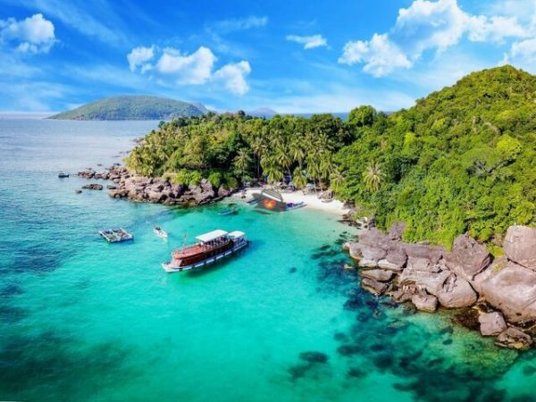 16 Days 15 Nights Vietnam Package Trip From Ulaanbaatar